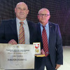 Fernando Arjona recibe el premio FTCV honorífico.