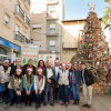 Más de mil residuos reutilizados adornan el árbol de Navidad de L’Olleria