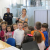 Alumnos de 5 años del CEIP Isabel la Católica visitan la Policia Local