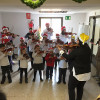 La música ameniza las fiestas navideñas en el Lluís Alcanyís.