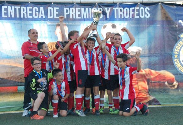 Alevins campions de lliga (2)